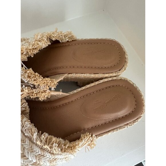 Universal Thread Womens Woven Raffia Tan Platform Sandals Size 6.5 - Picture 5 of 5